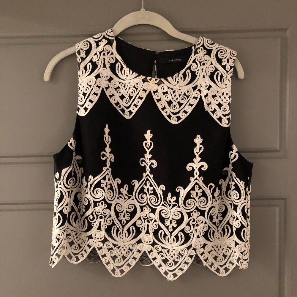 Ark & Co Black and White Lace Blouse